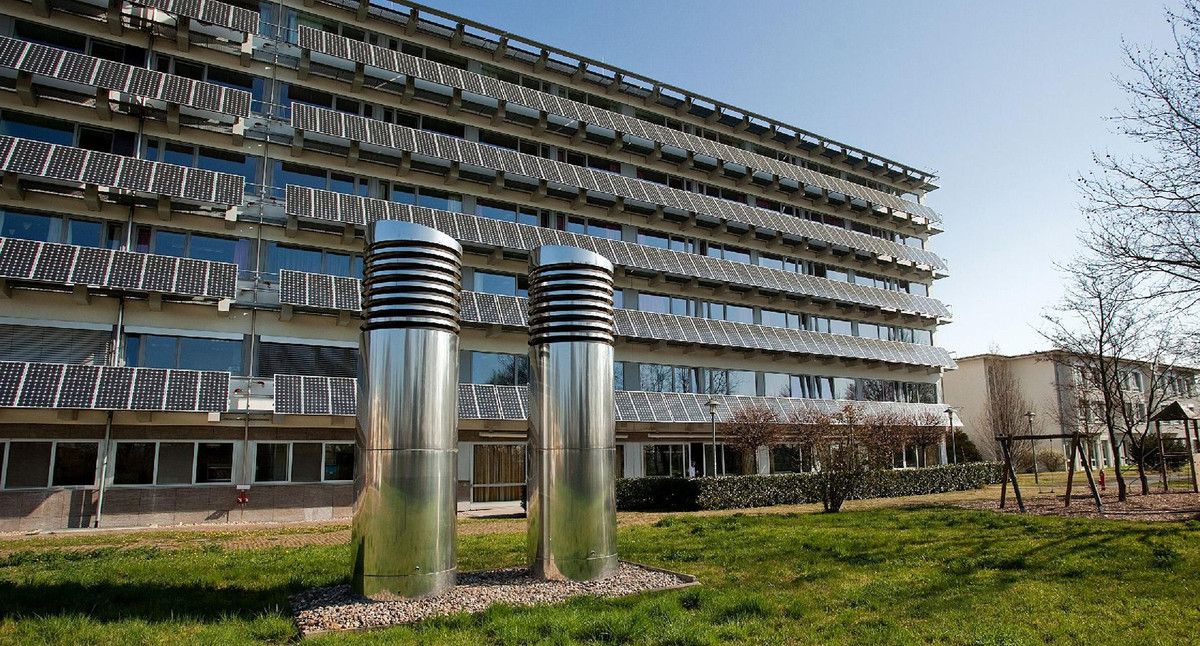 Das Krankenhaus Mühlacker nutzt die Kraft der Sonne und spart Energie (Foto: Krankenhaus Mühlacker)