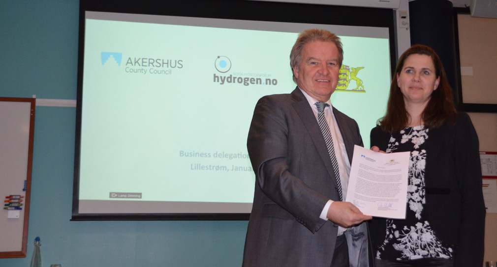 During the delegation trip Baden-Württembergs minister Franz Untersteller and Ms. Solveig Schütz from the Norwegian province of Akershus signed a Letter of Intent, which provides a closer cooperation in the fields of hydrogen-research and climate protec