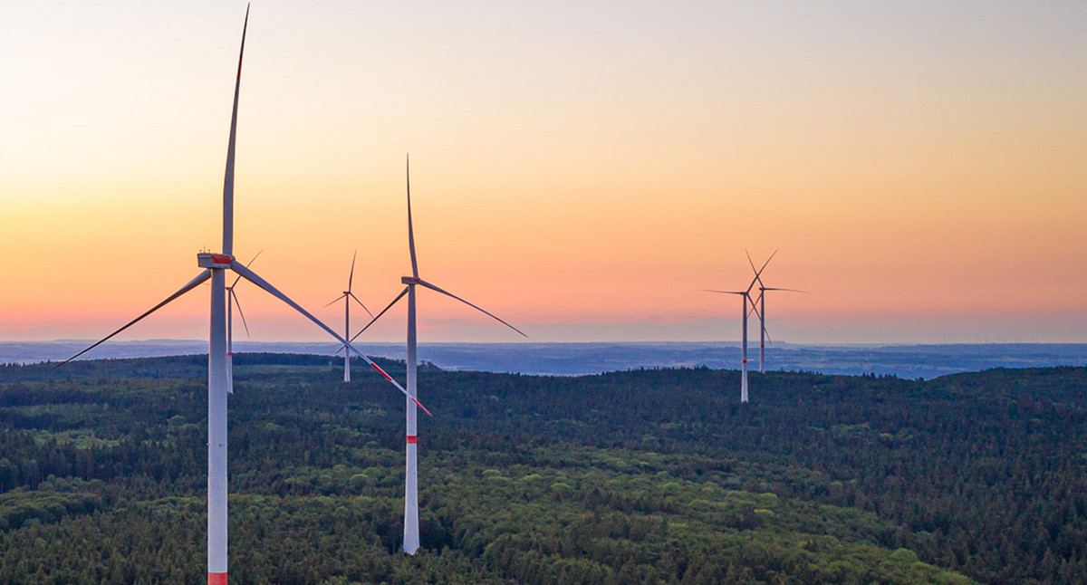 Windpark Lauterstein bei Sonnenaufgang