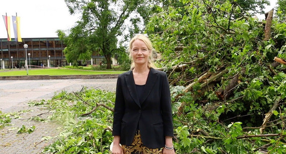 Vorschaubild: Video Interview mit Ministerin Thekla Walker: Unwetter in BW (30.06.2021)