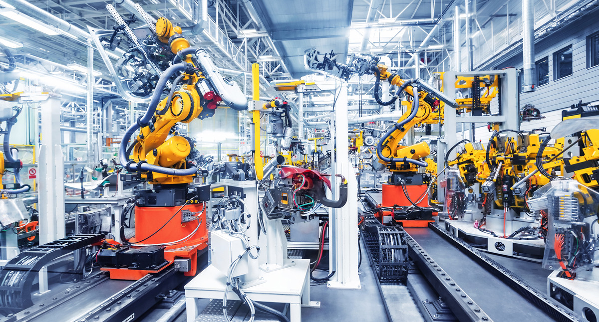 Roboter in Fabrik eines Autoherstellers
