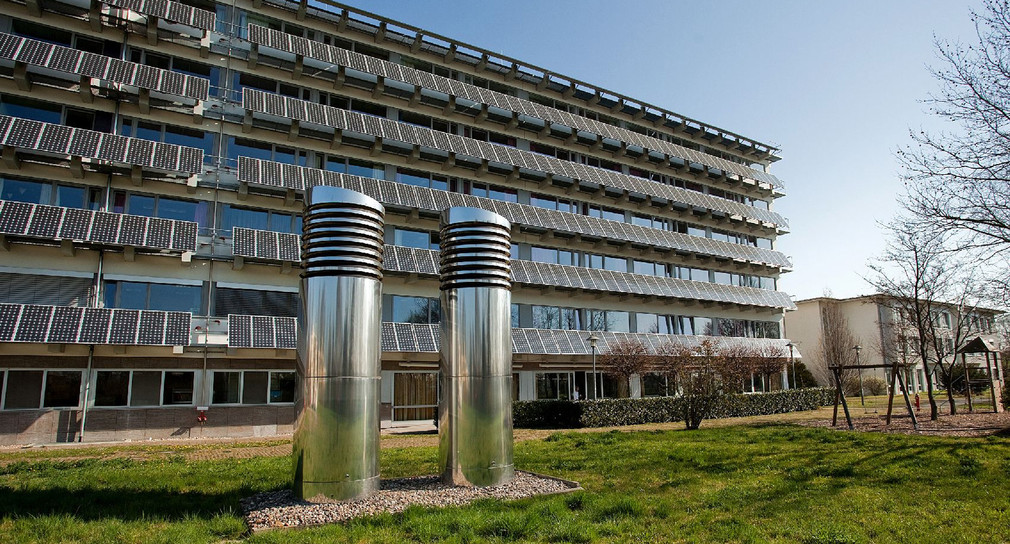 Das Krankenhaus Mühlacker nutzt die Kraft der Sonne und spart Energie (Foto: Krankenhaus Mühlacker)