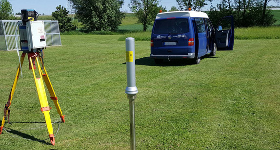 In-Situ-Messung; Detektor neben Bs-ODL-Sonde und Messbus