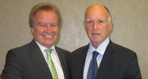 Environment Minister Franz Untersteller (left) and California Governor Jerry Brown