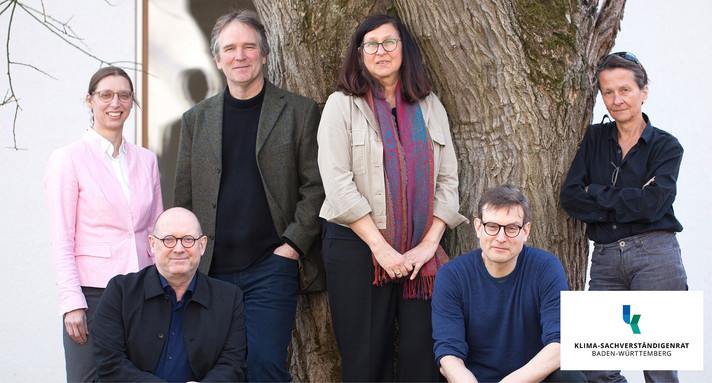 Die Mitglieder des Klima-Sachverständigenrates: Hintere Reihe (von links): Maike Schmidt (Vorsitzende), Professor Dr. Martin Pehnt, Dr. Elisabeth Angenendt und Professorin Dr. Almut Arneth. Vordere Reihe (von links): Professor Dr. Sven Kesselring und Professor Dr. Dirk Schindler (stellvertretender Vorsitzender)