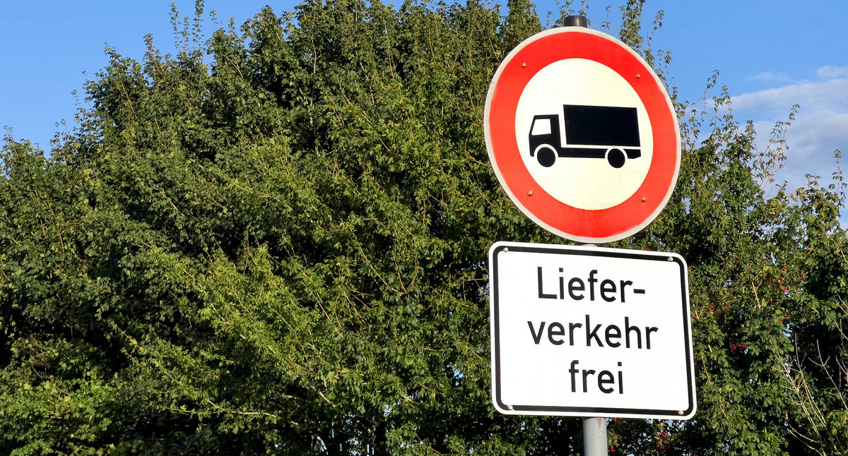 Durchfahrtsverbot für LKWs, Lieferverkehr frei